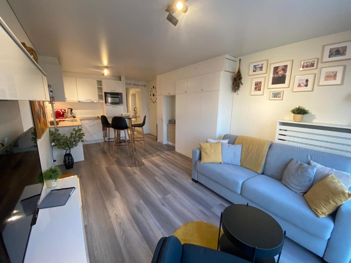 Moderne studio aan zee Appartement Oostende Buitenkant foto