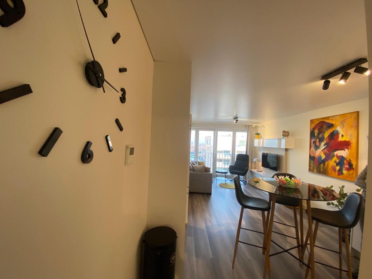 Moderne studio aan zee Appartement Oostende Buitenkant foto